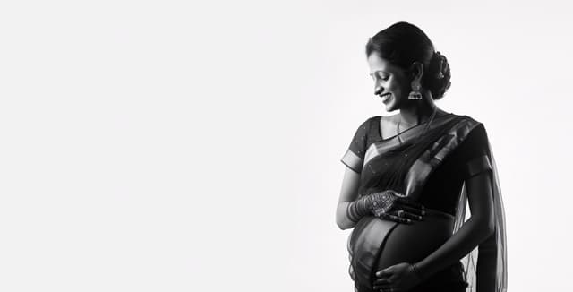 Maternity Photography in Peterborough, UK by Snap U Photography